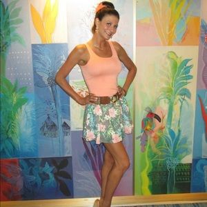 Adorable Xhilaration Tropical Skort-Small